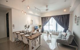 Xandra'S 218 Macalister Suite